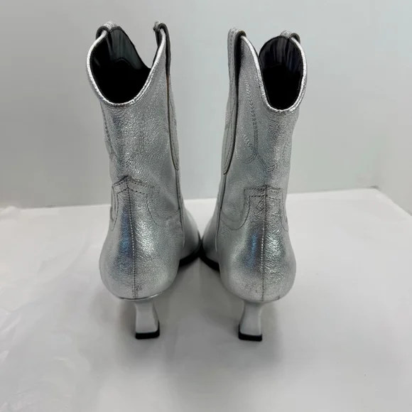 Dolce Vita Angel Silver Boots Women 7 Kitten Heels - Picture 4 of 10